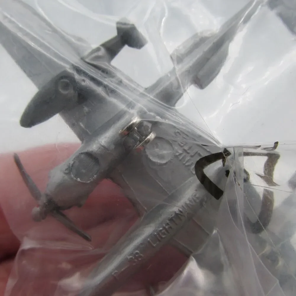 Dyna-Flites P-38 Lightning WWII Bomber Silver A109 Diecast